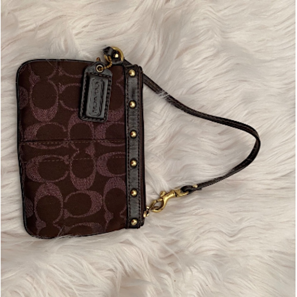 Authentic Coach Wristlet #F0873-42097 in Brown